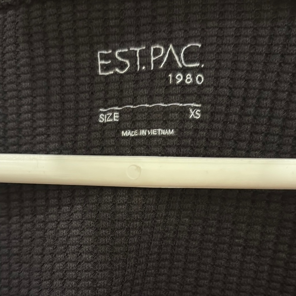 Pacsun Black Ribbed V-Neck Crop Top - Picture 2 of 6